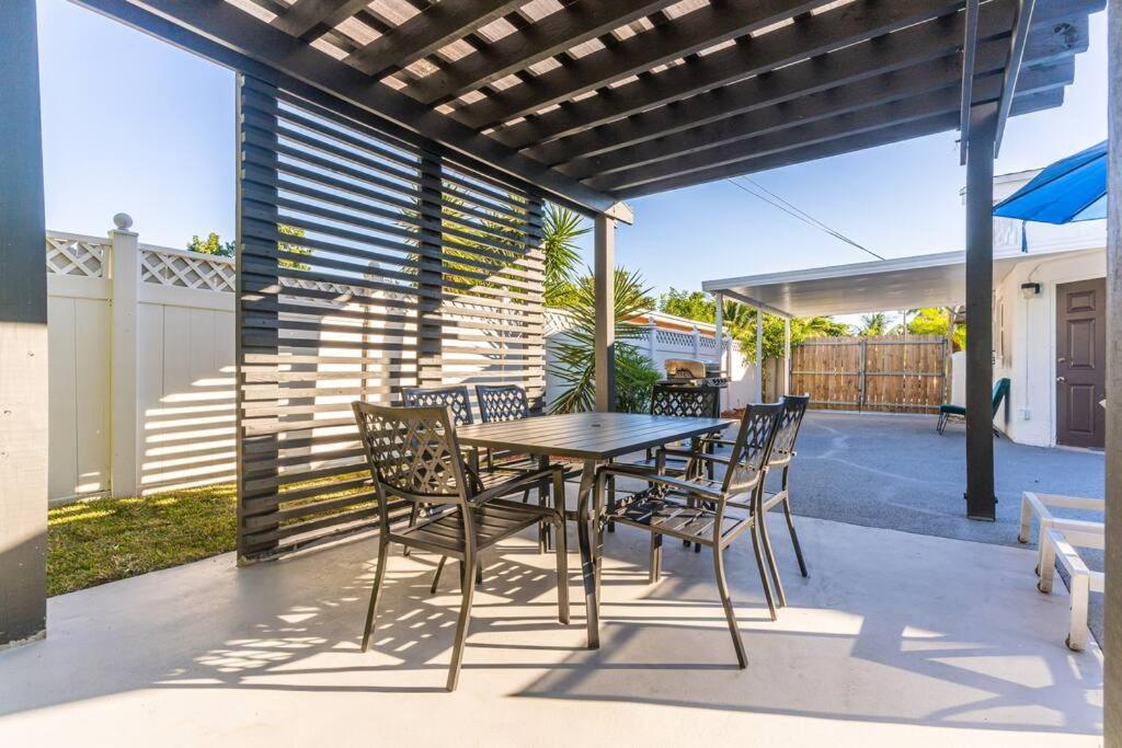 Charming House 3br House W Heated Pool 15 Mins To Beaches Fort Lauderdale