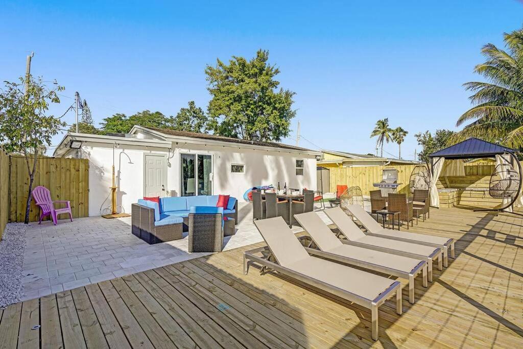 Waterfront Dining Only 5 Min From Hard Rock, Pergola Holiday home Fort Lauderdale