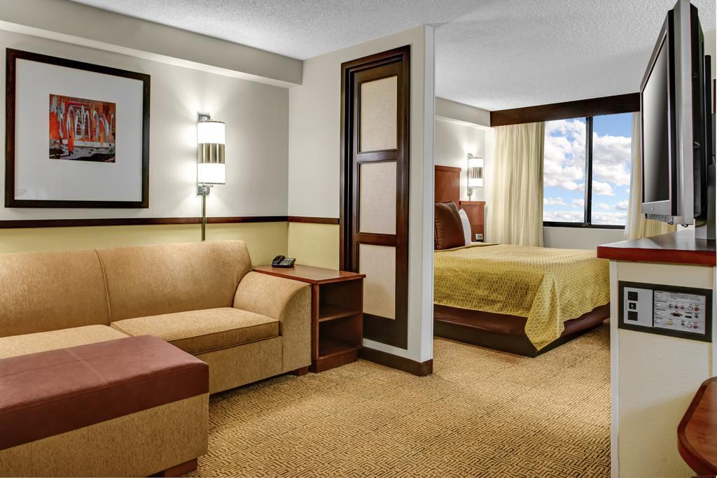 Hyatt Place Lauderdale Cruise Port & Convention Center Hotel Fort Lauderdale