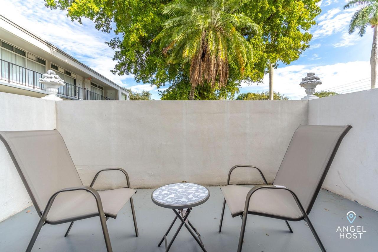 Stylish Apts In Oakland Park Near Ft Lauderdale * Fort Lauderdale