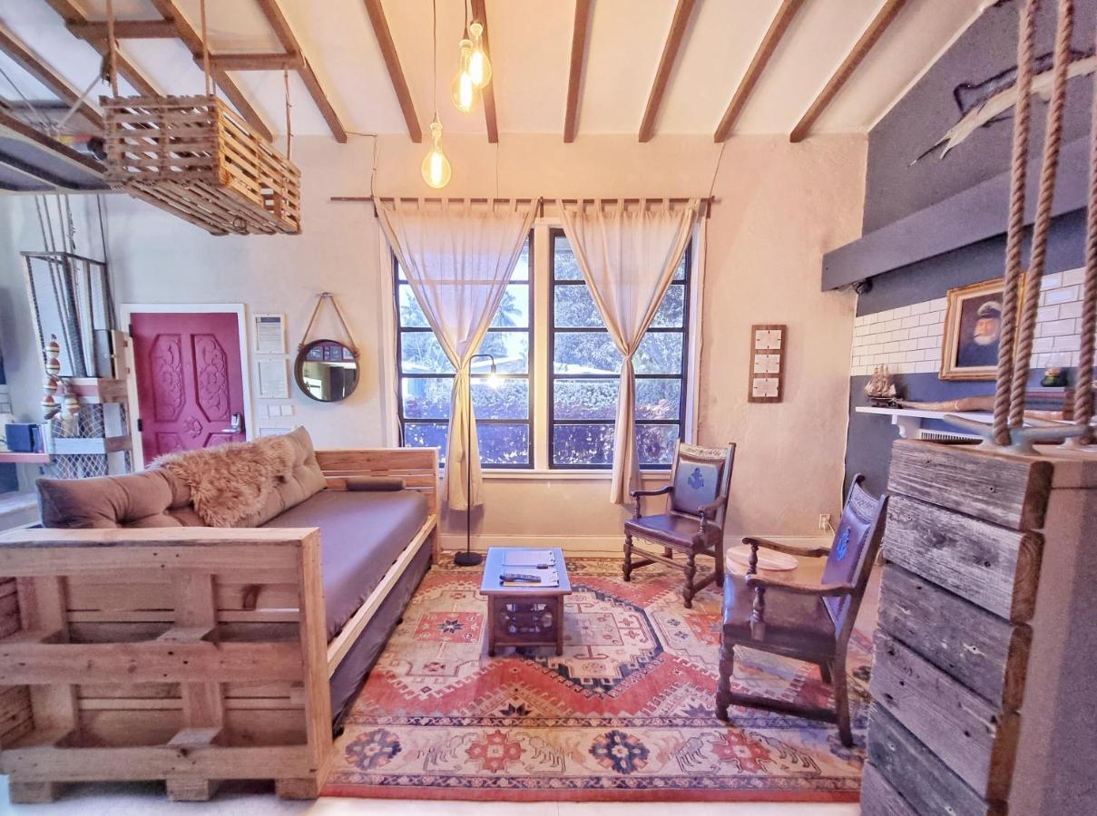 The Captain's Quarters *