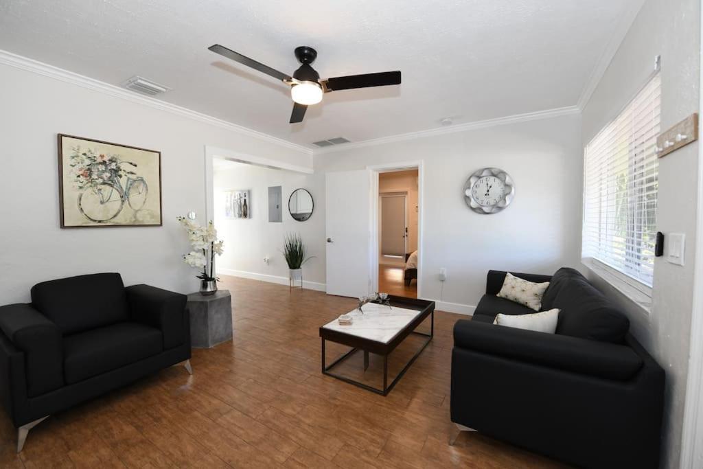 Holiday home 4br Home, Hot Tub, Near & Wilton Manors *