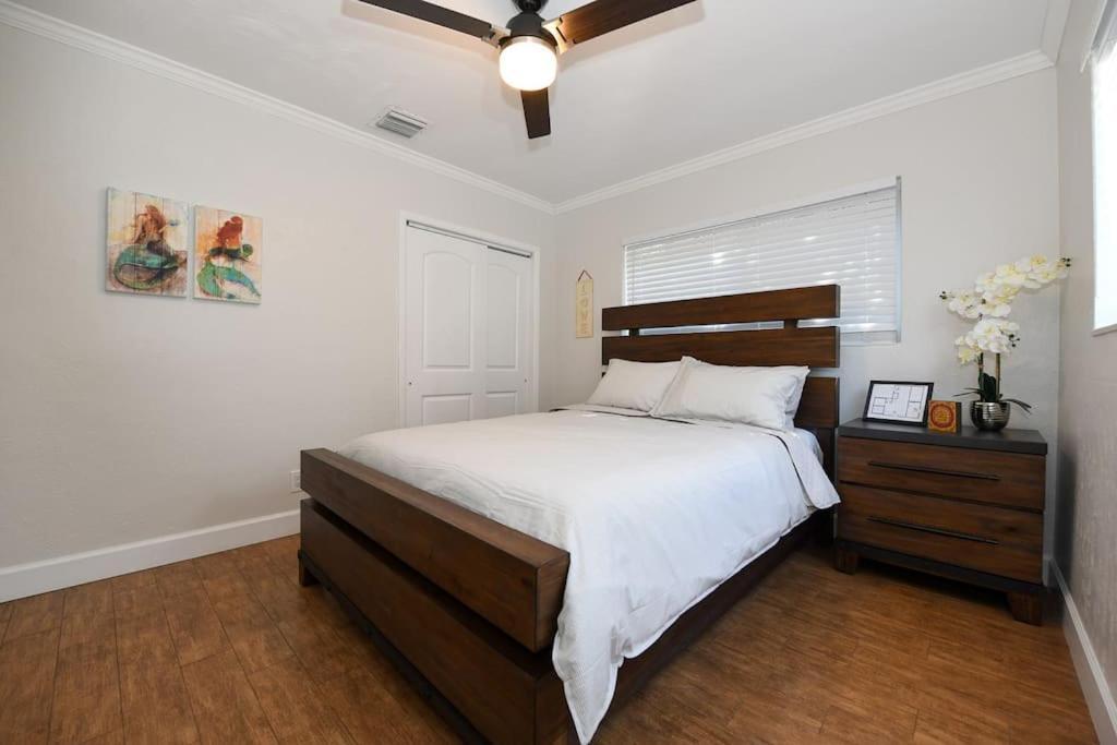 Holiday home 4br Home, Hot Tub, Near & Wilton Manors *