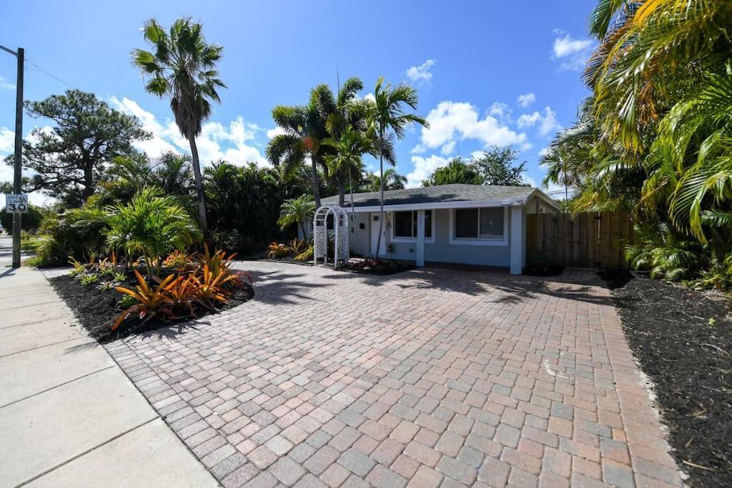 4br Home, Hot Tub, Near & Wilton Manors Holiday home