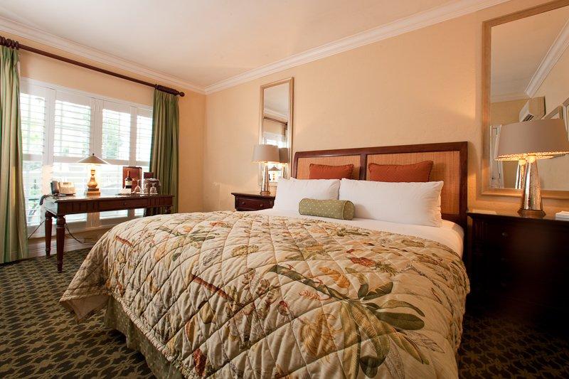 Hotel The Pillars & Club 4*