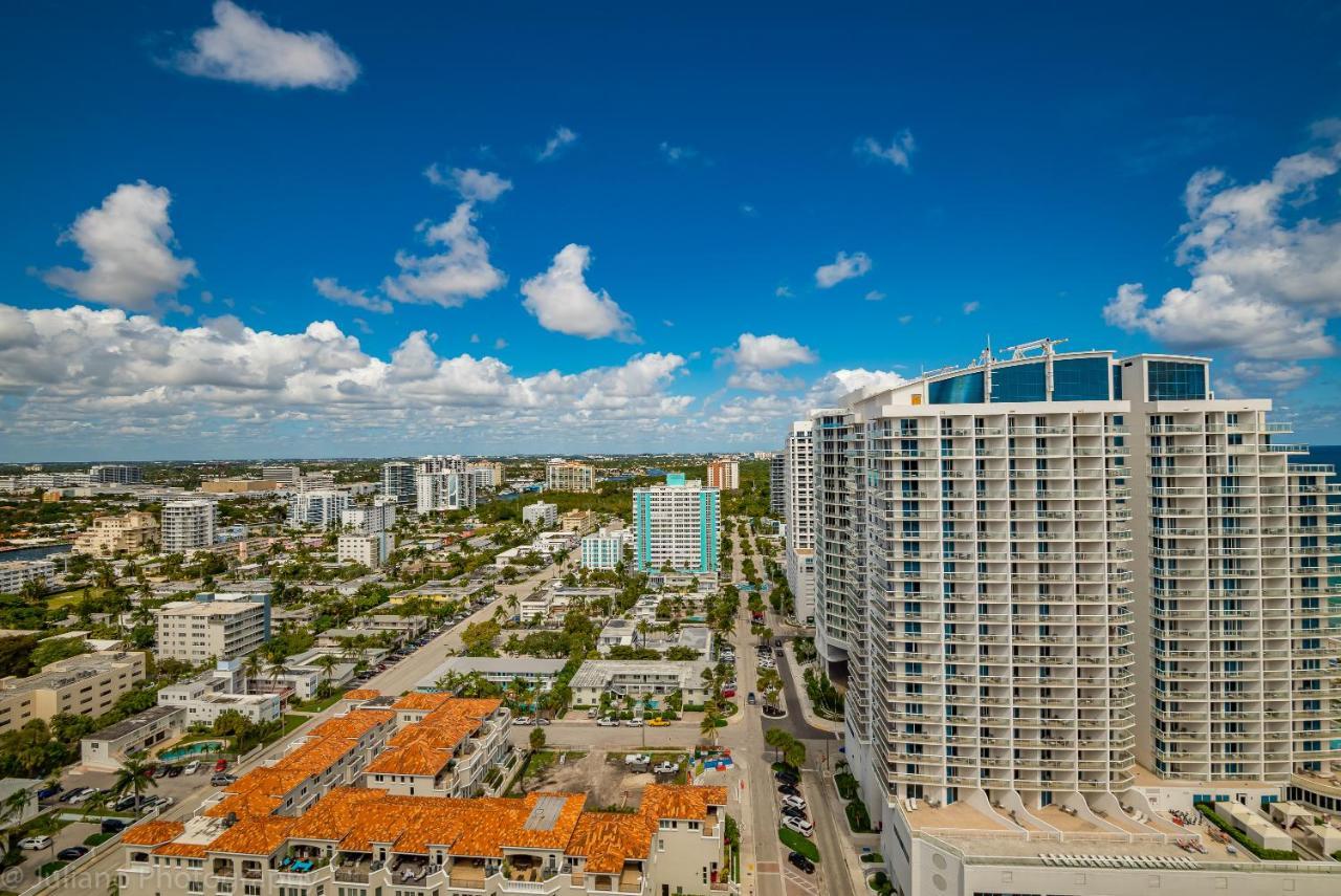 Aparthotel W Residences Luxury Across From Beach