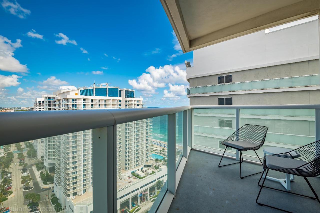 W Residences Luxury Across From Beach Aparthotel *