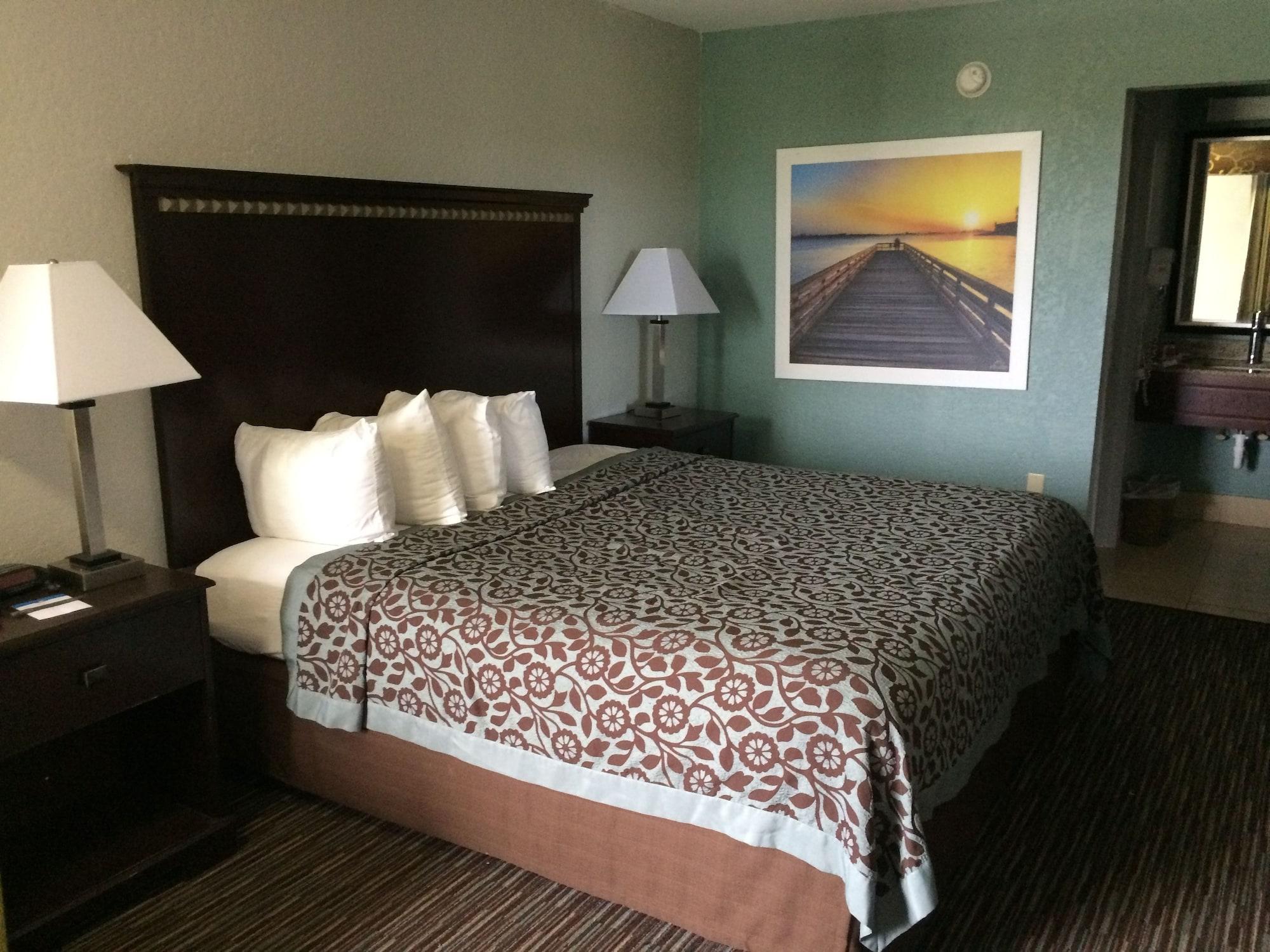 Days By Wyndham Lauderdale Airport Cruise Port 2*