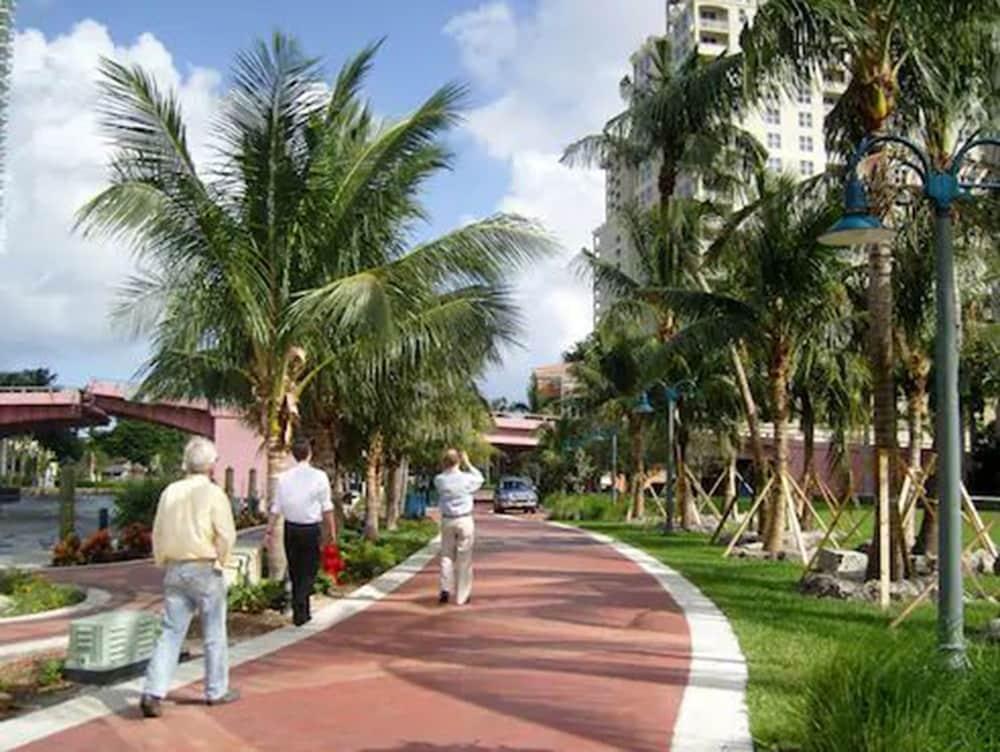 Artrageous On The River By Rocketstay Fort Lauderdale
