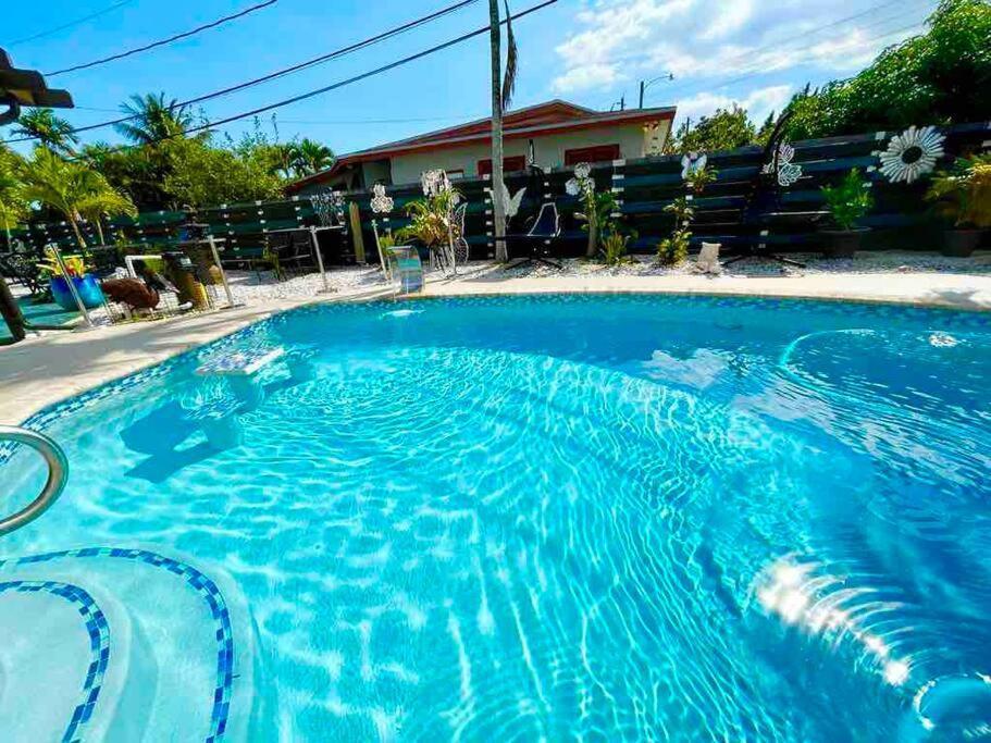 Jungle To 4 R 3 Bedroom Family And Pet Heated Pool N Airport N N Hard Rock * Fort Lauderdale