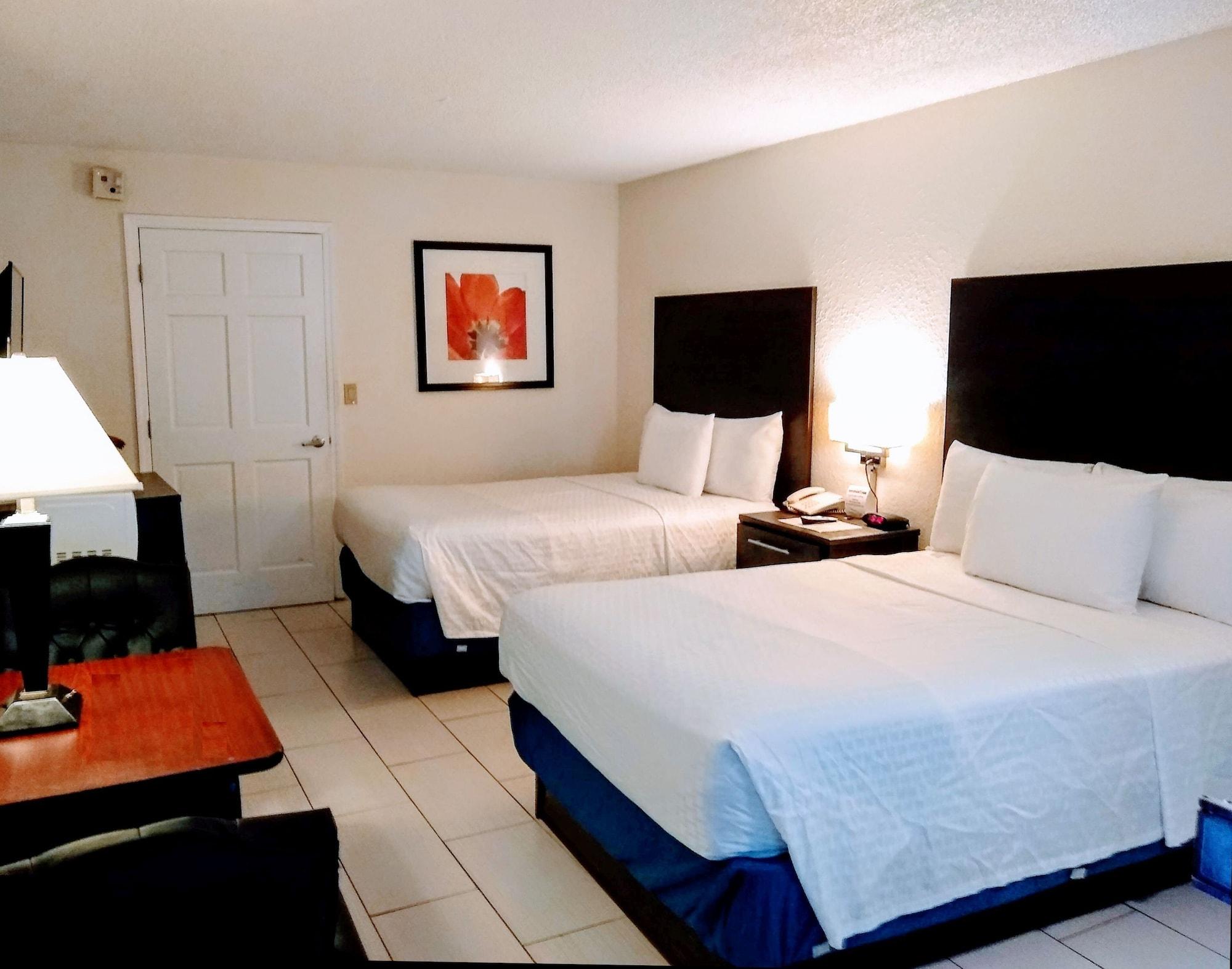 Red Carpet Airport Lauderdale Hotel 2*