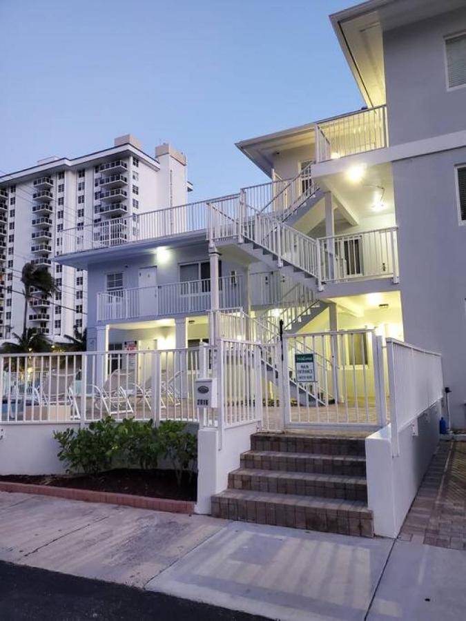 Bayshore Breeze 8 - Lauderdale Apartment *