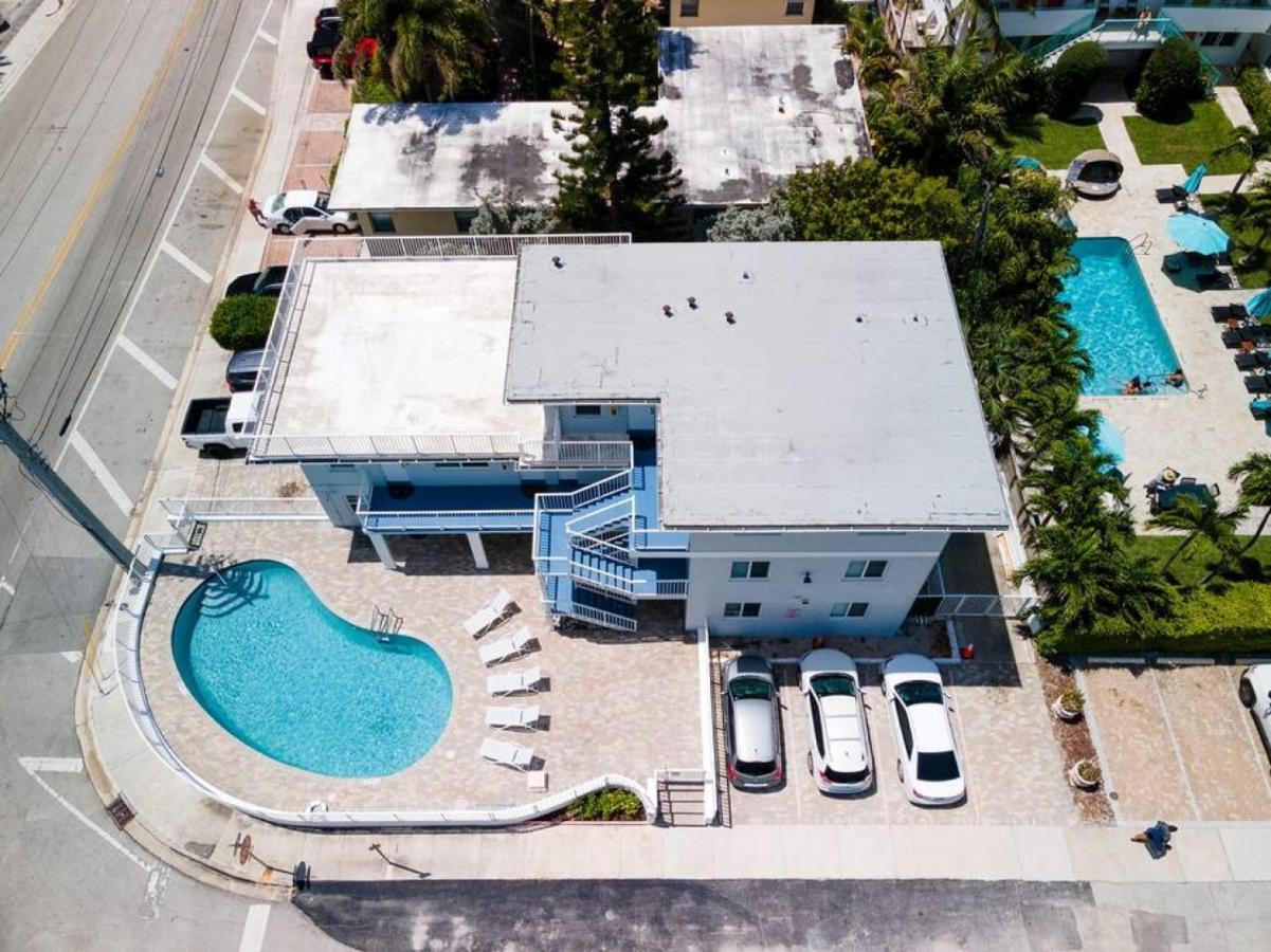 Bayshore Breeze 1 - Lauderdale Apartment *