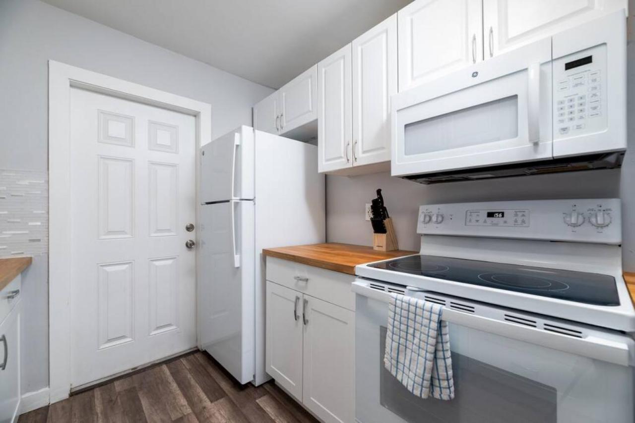 The Palms At Middle River Terrace 1 Apartment *