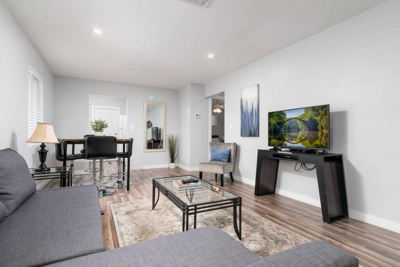 The Palms At Middle River Terrace 1 Apartment *