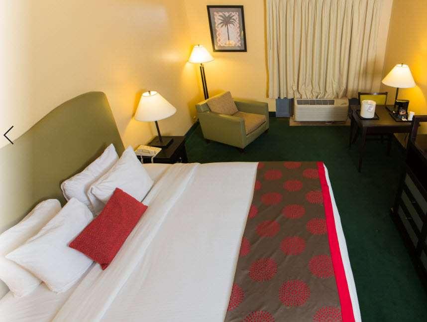 Plaza Lauderdale Hotel