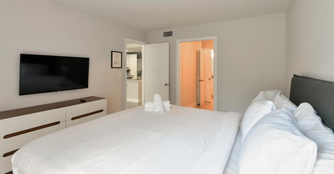 Designer River View Apartment
