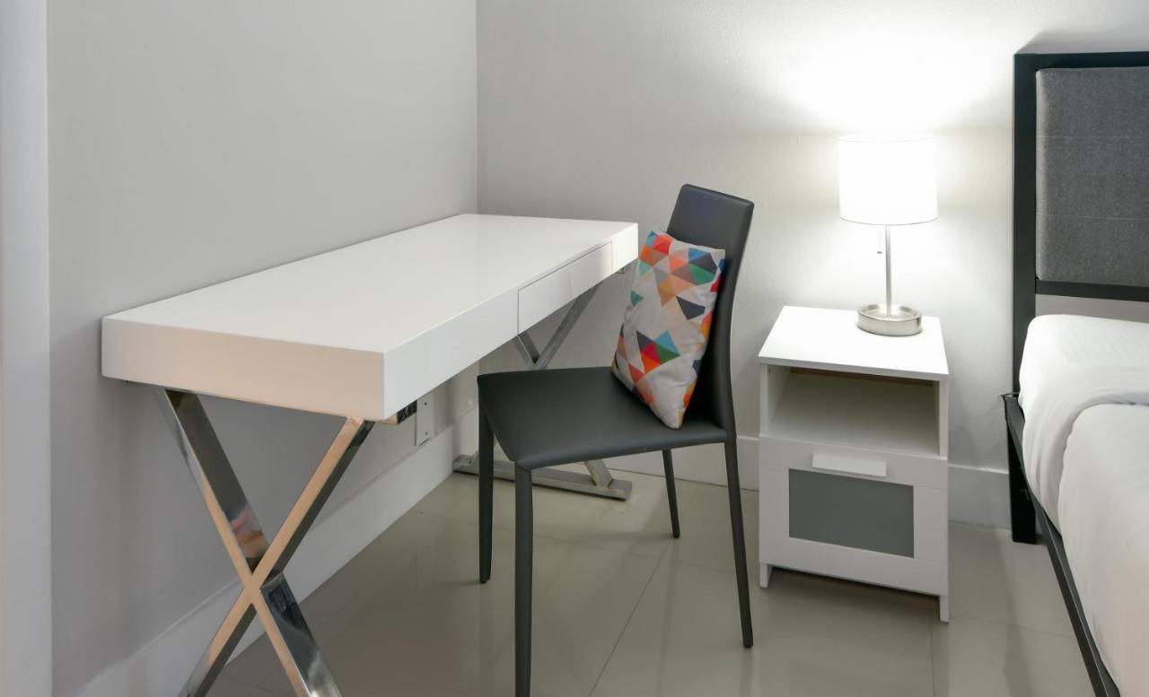 Designer River View Apartment Fort Lauderdale