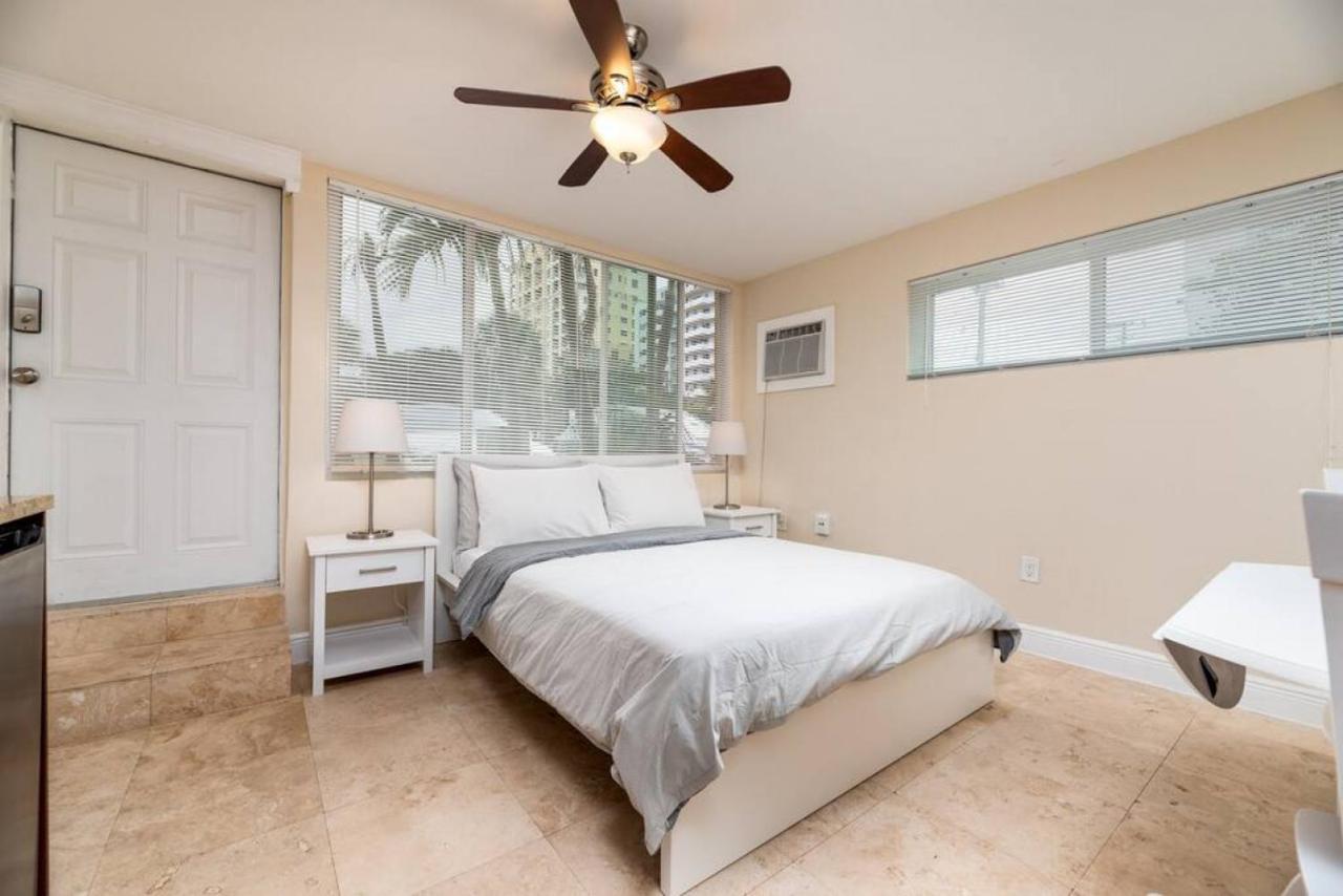 Lauderdale With Free Parking 1