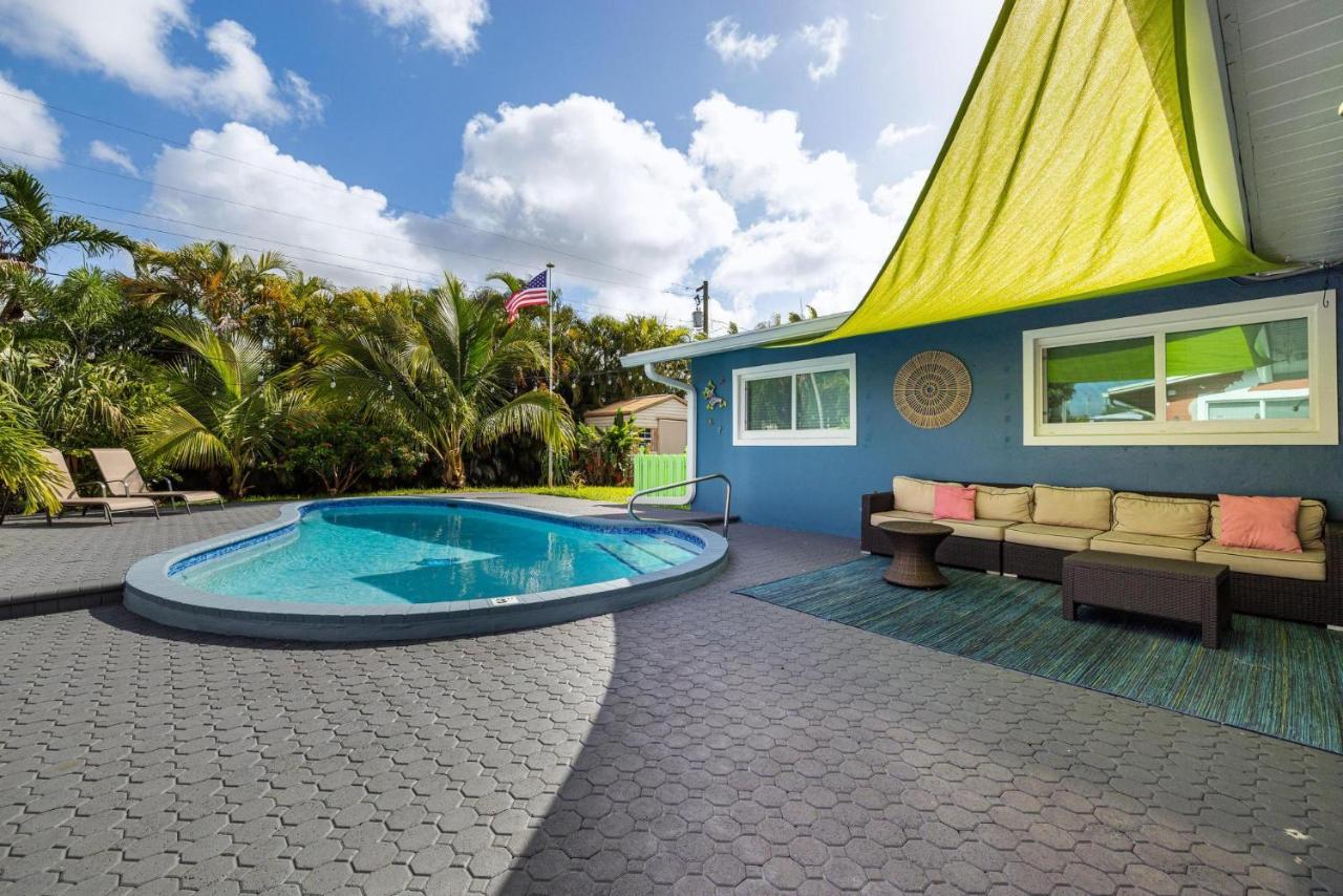 Trendy 3-bedroom With Saltwater Pool And Yard