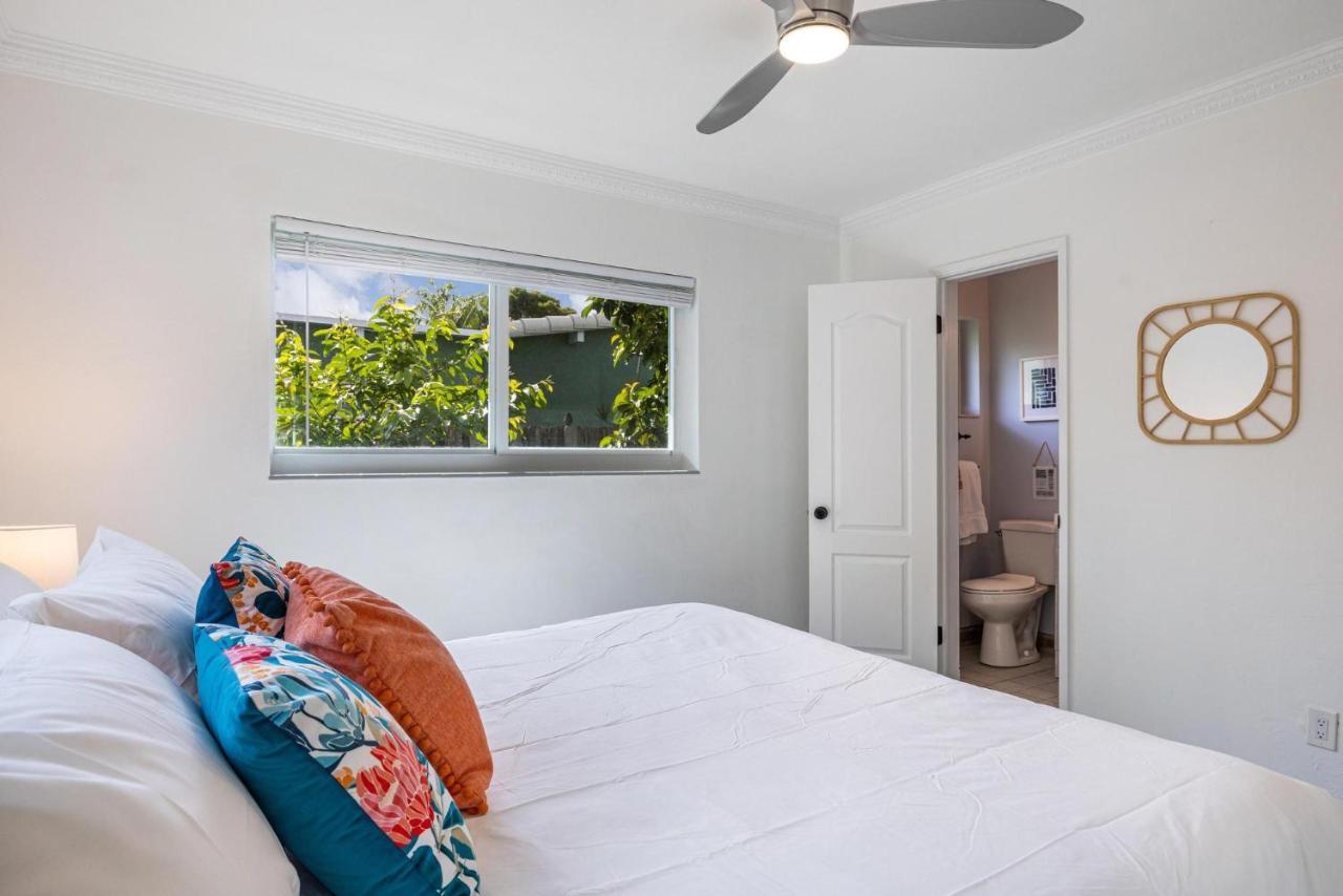 Trendy 3-bedroom With Saltwater Pool And Yard Fort Lauderdale