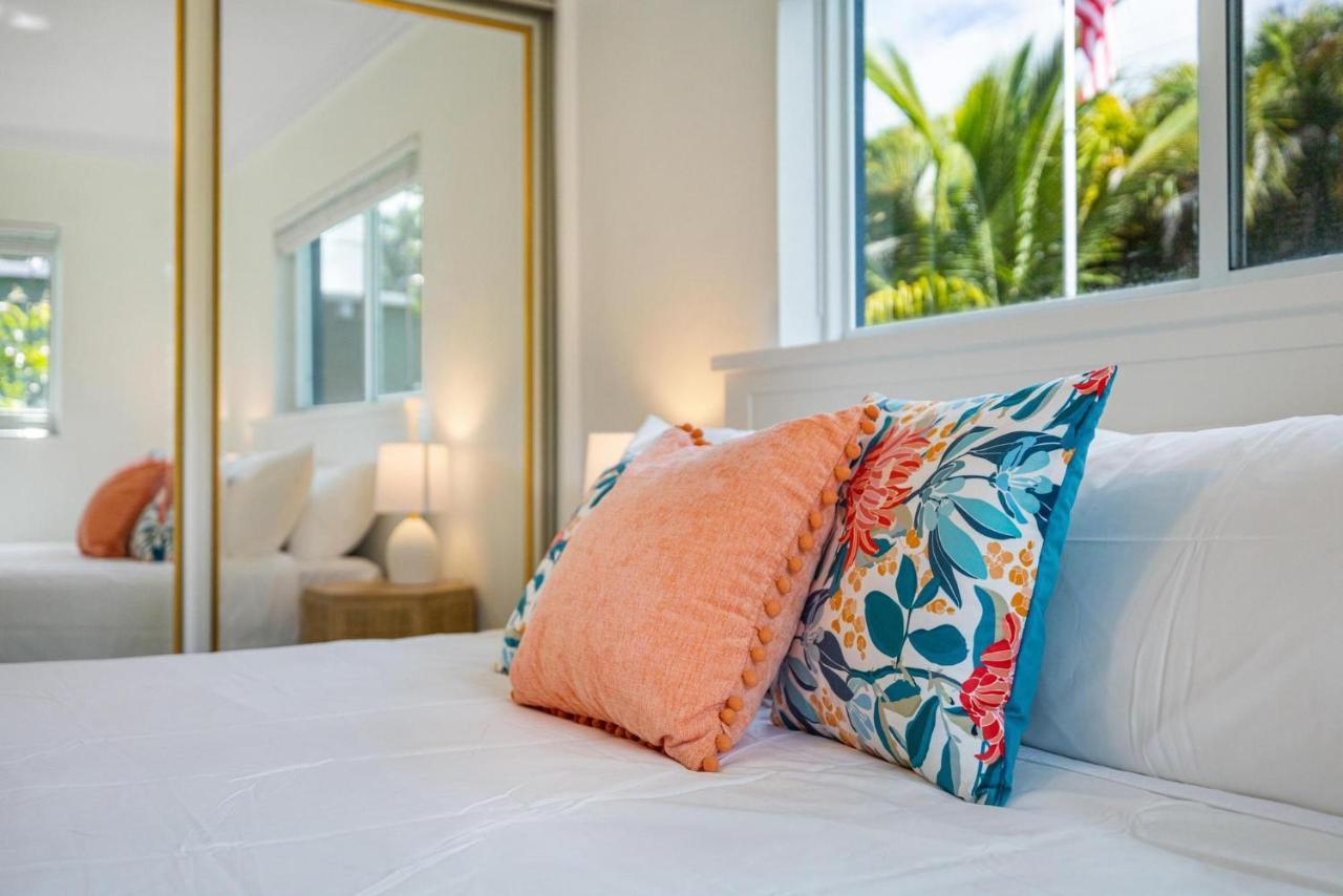 Trendy 3-bedroom With Saltwater Pool And Yard Villa Fort Lauderdale