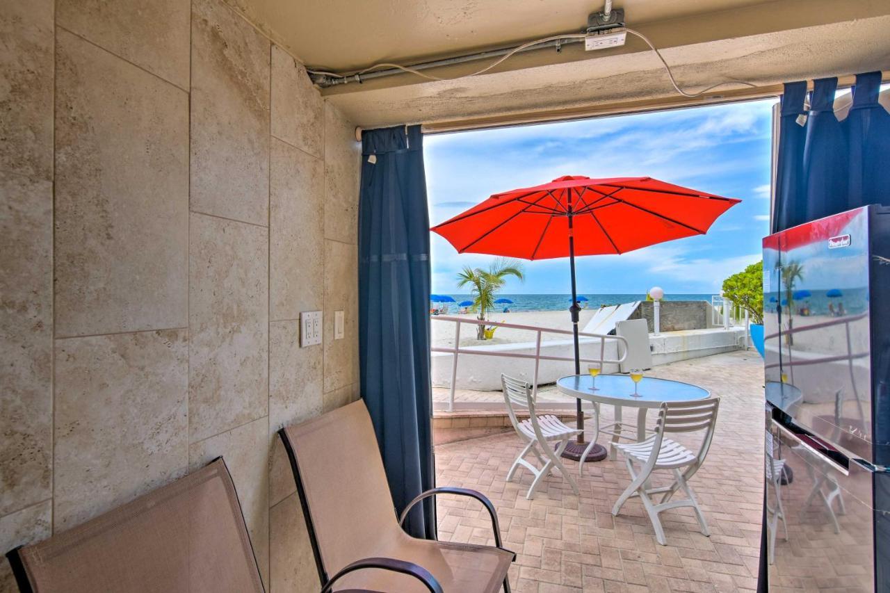 Oceanfront Luxury Renovated Getaway! Apartment