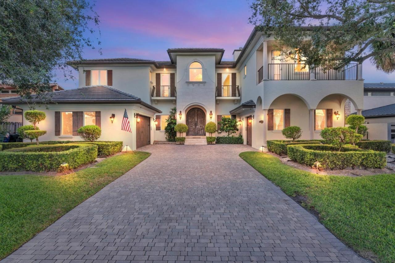Luxury D' Southern Florida Paradise Sleeps 12