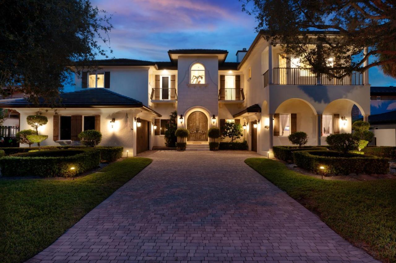Luxury D' Southern Florida Paradise Sleeps 12