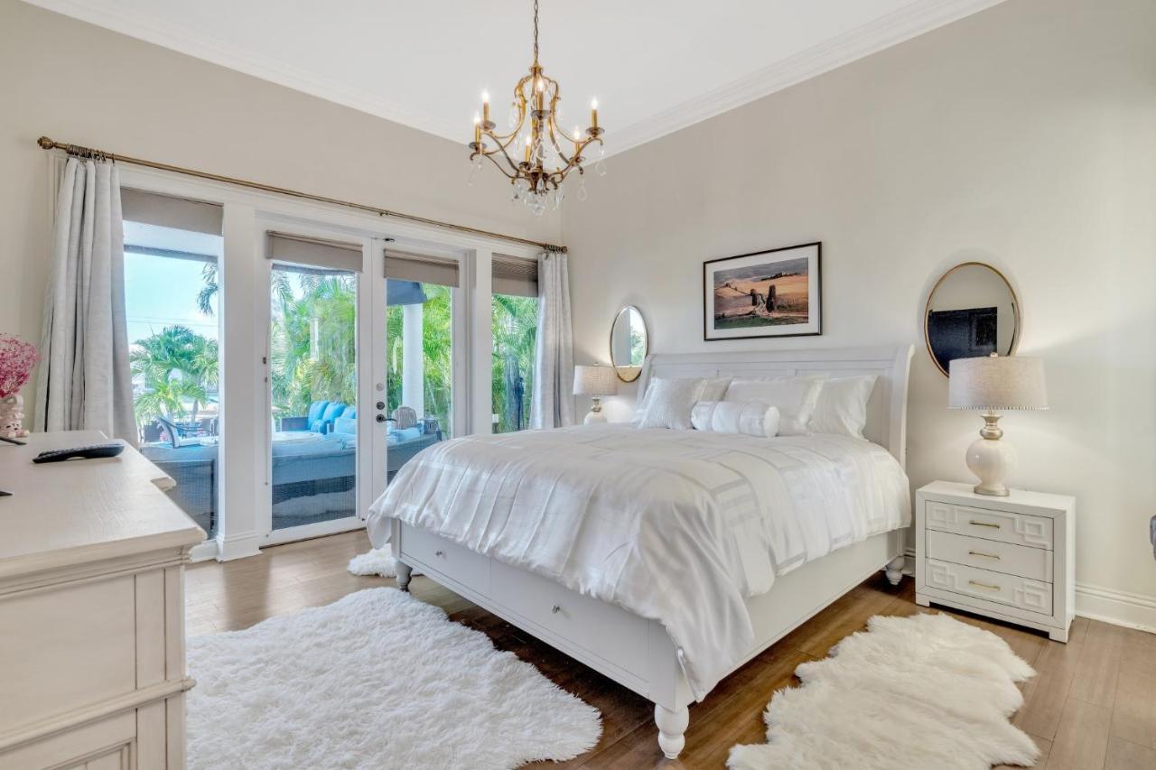 Luxury D' Southern Florida Paradise Sleeps 12 * Fort Lauderdale