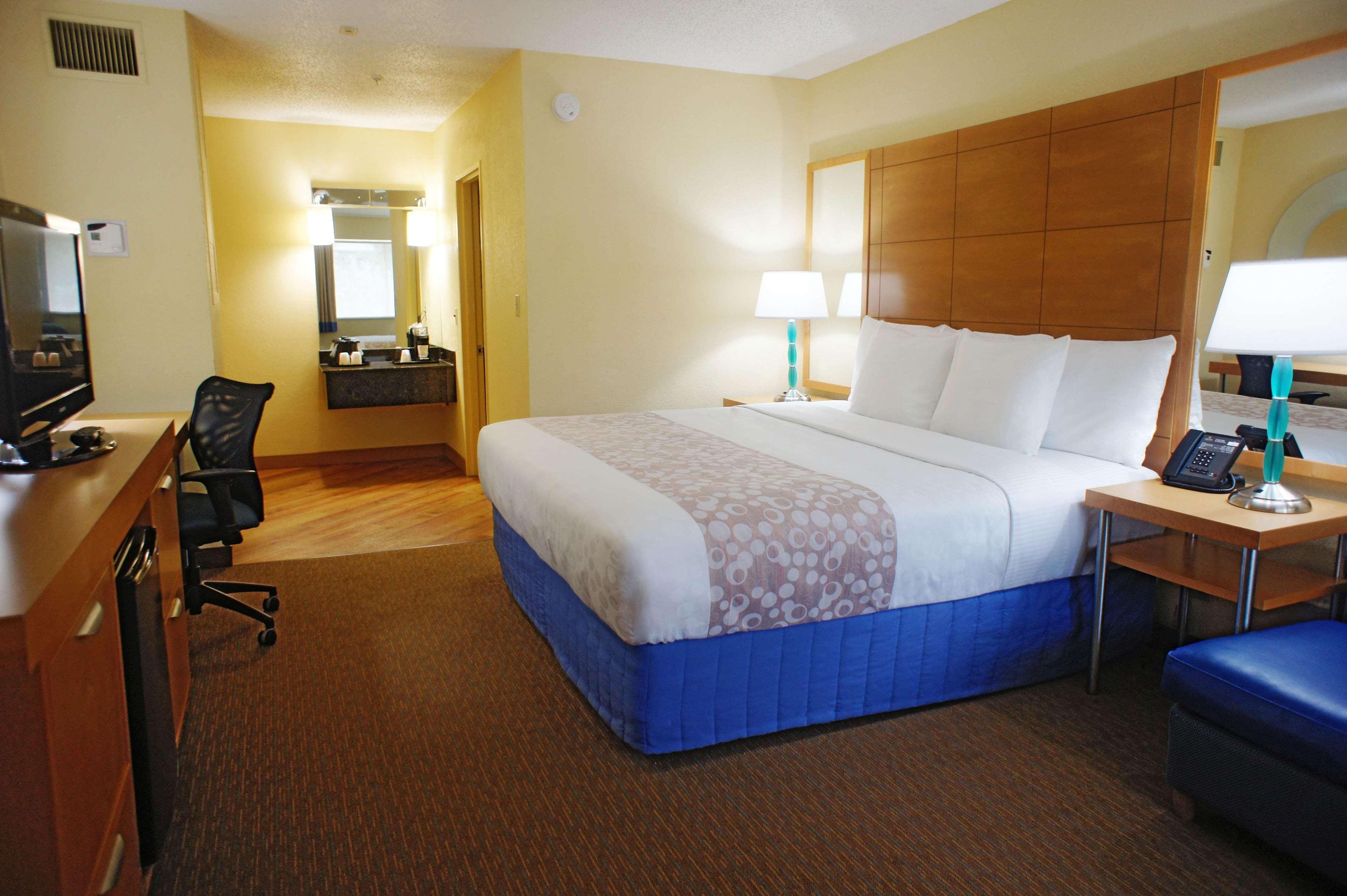 La Quinta By Wyndham Lauderdale Pompano Hotel