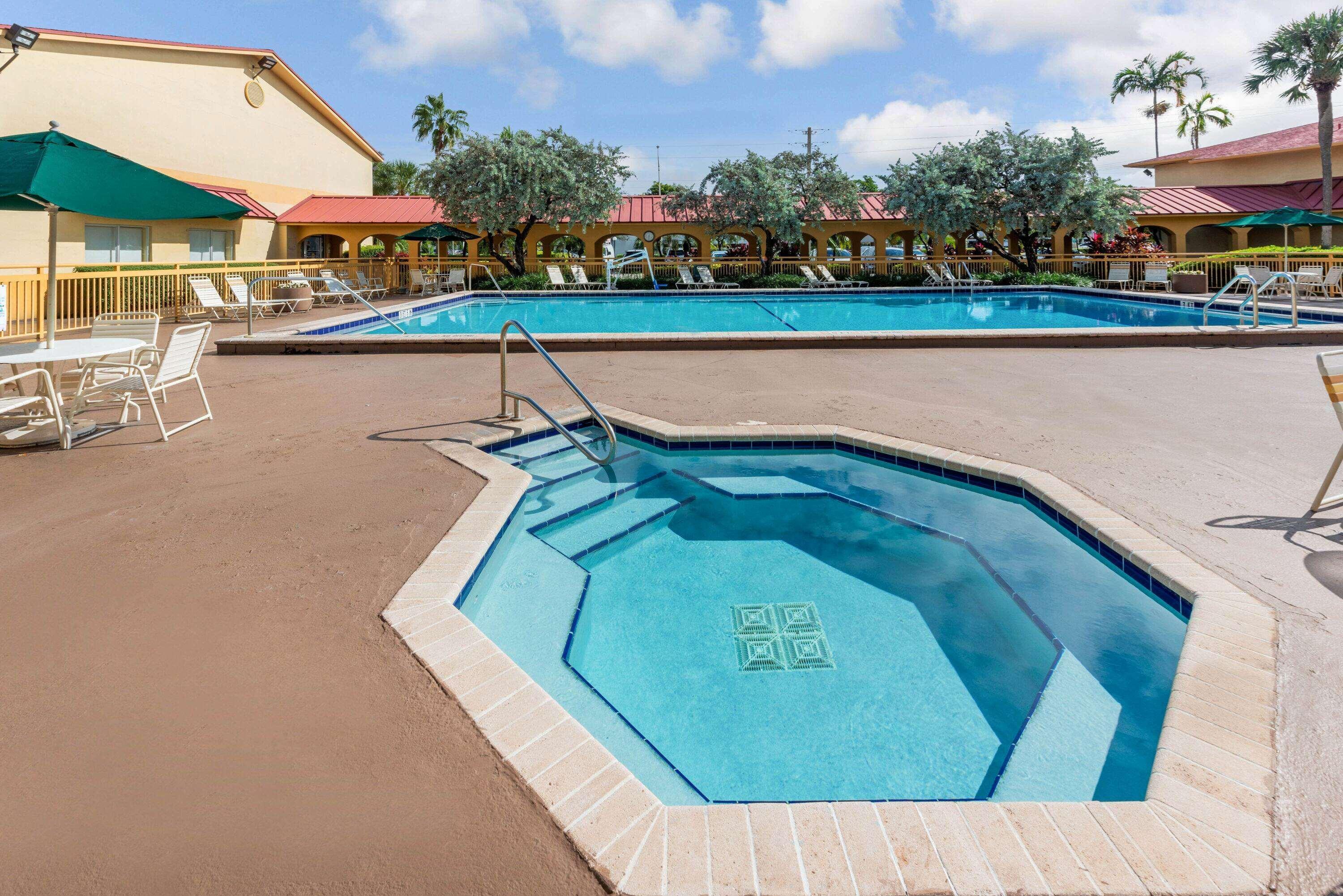 Hotel La Quinta By Wyndham Lauderdale Pompano 3*