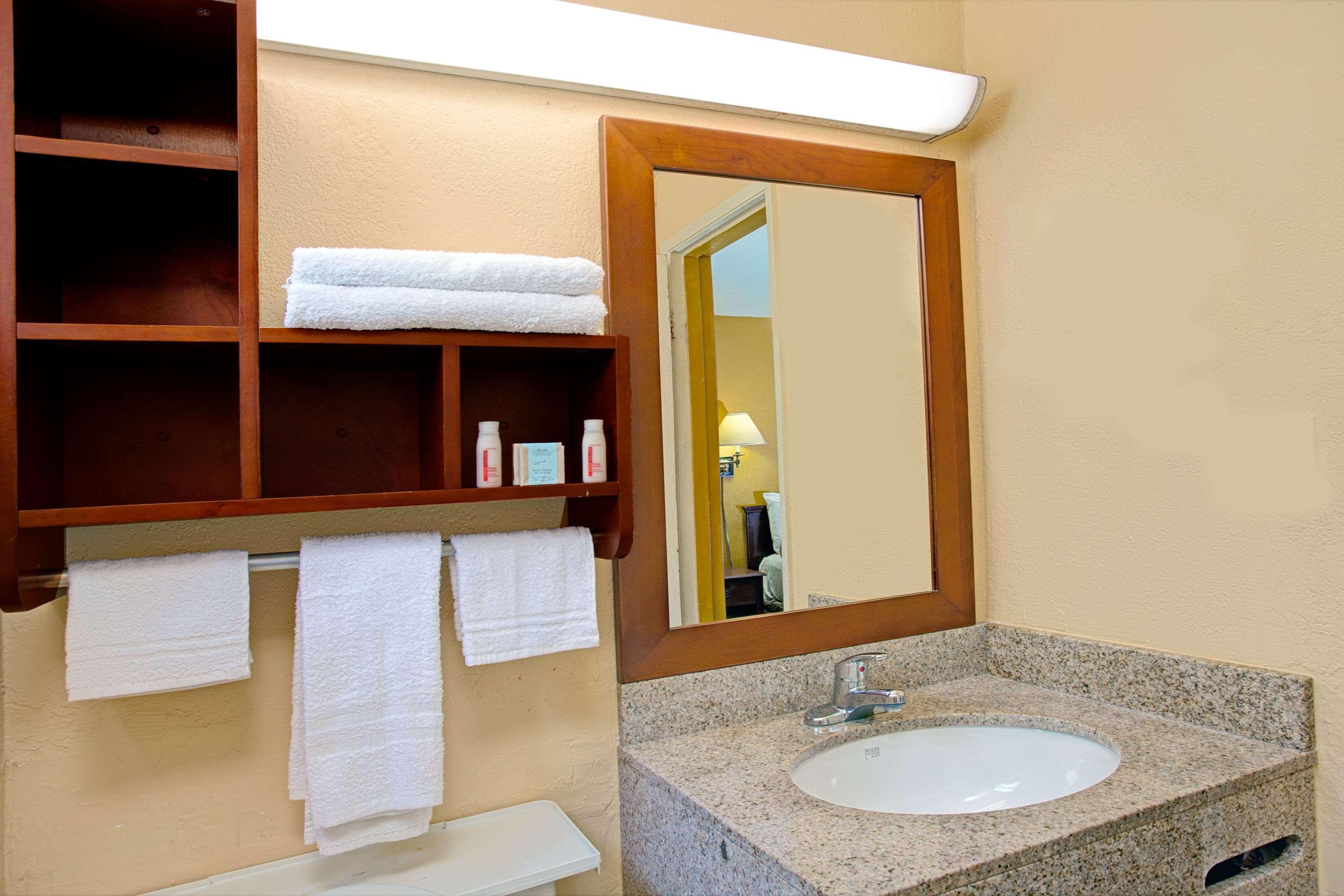 Travelodge By Wyndham Lauderdale 2*