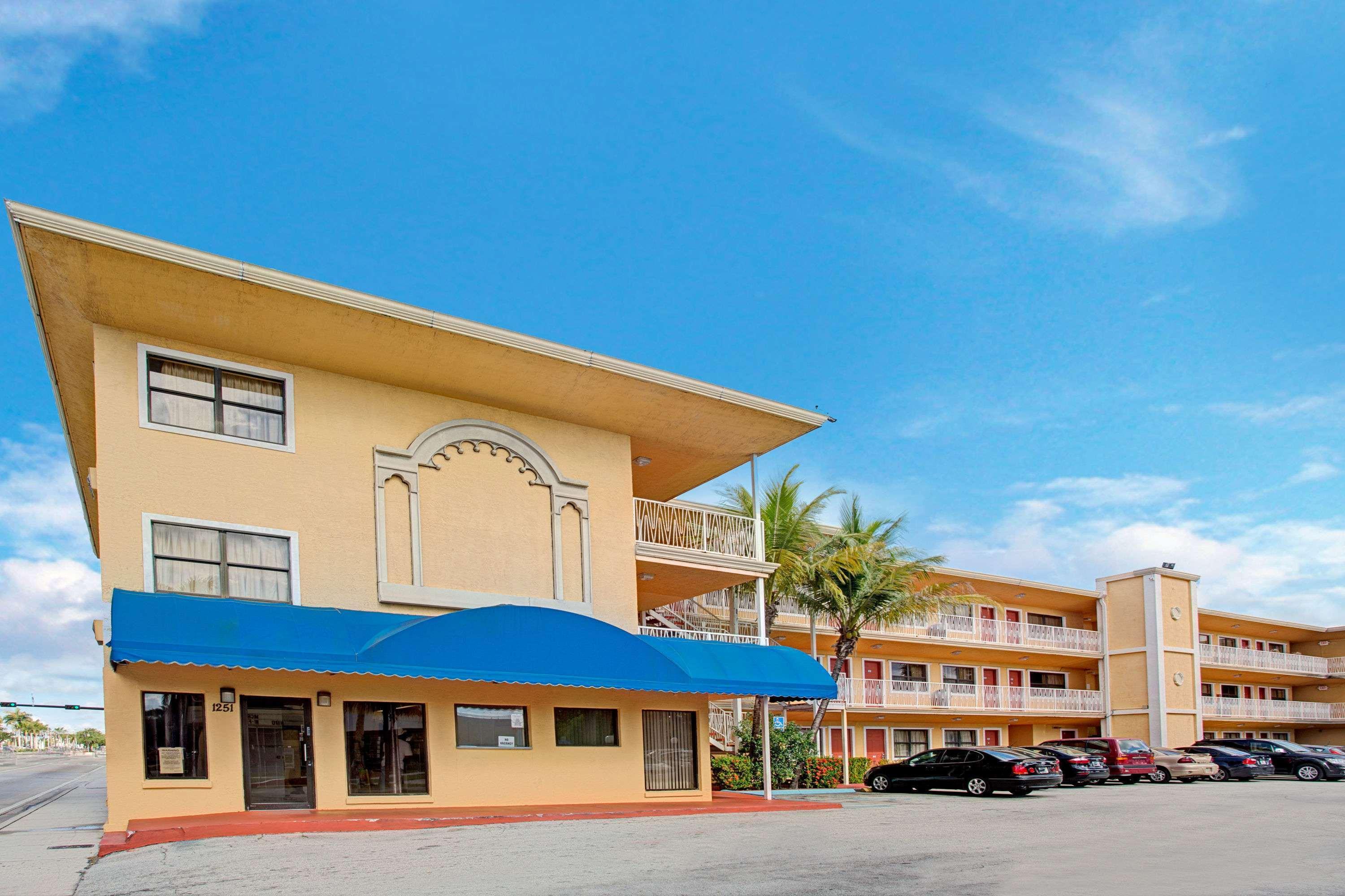 Hotel Travelodge By Wyndham Lauderdale Fort Lauderdale