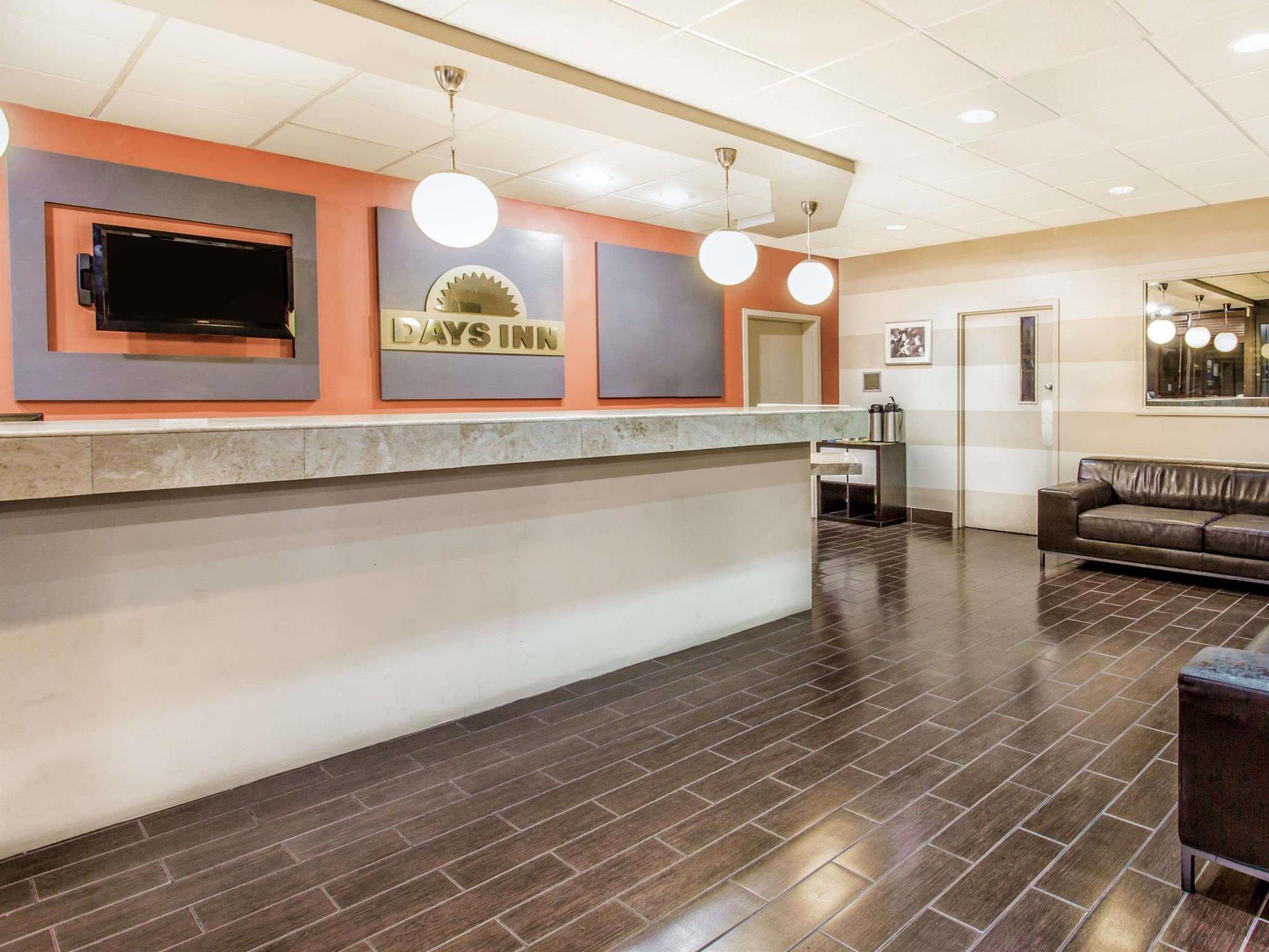 Days By Wyndham Lauderdale Airport Cruise Port Hotel