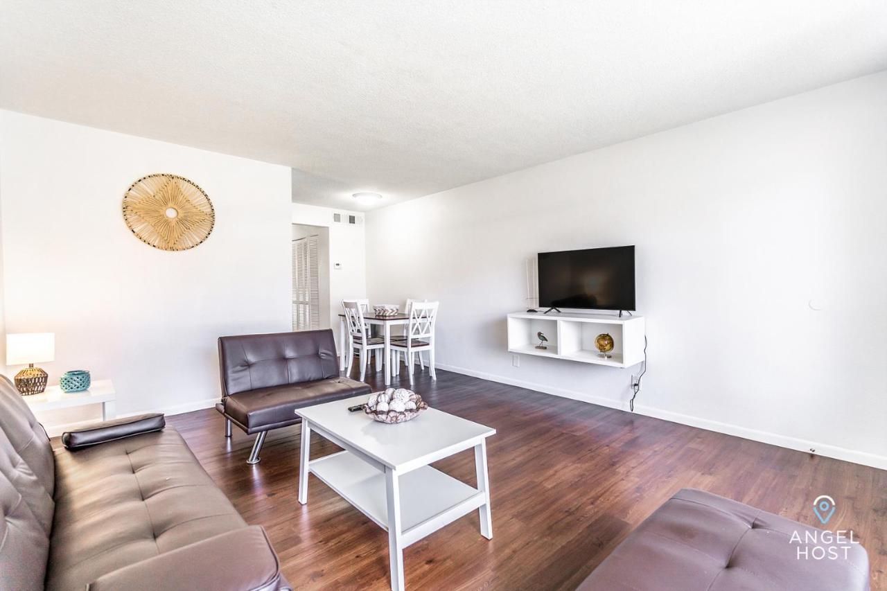 Stylish Apts In Oakland Park Near Ft Lauderdale