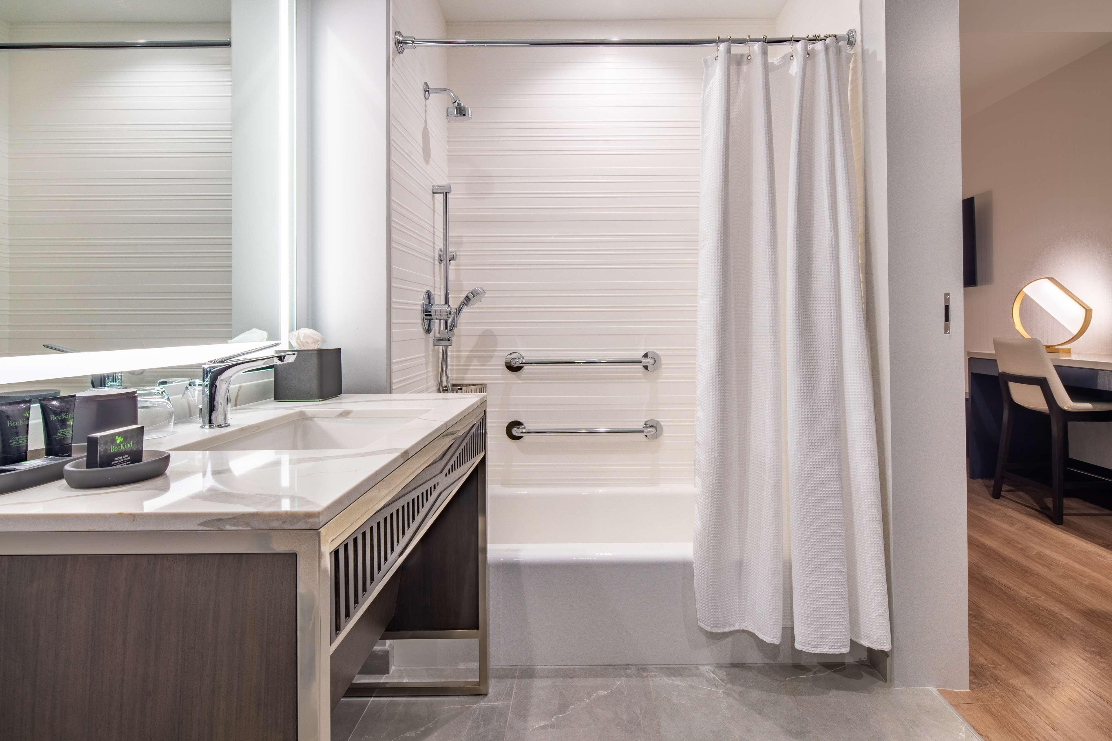 Hyatt Centric Olas Lauderdale 4*
