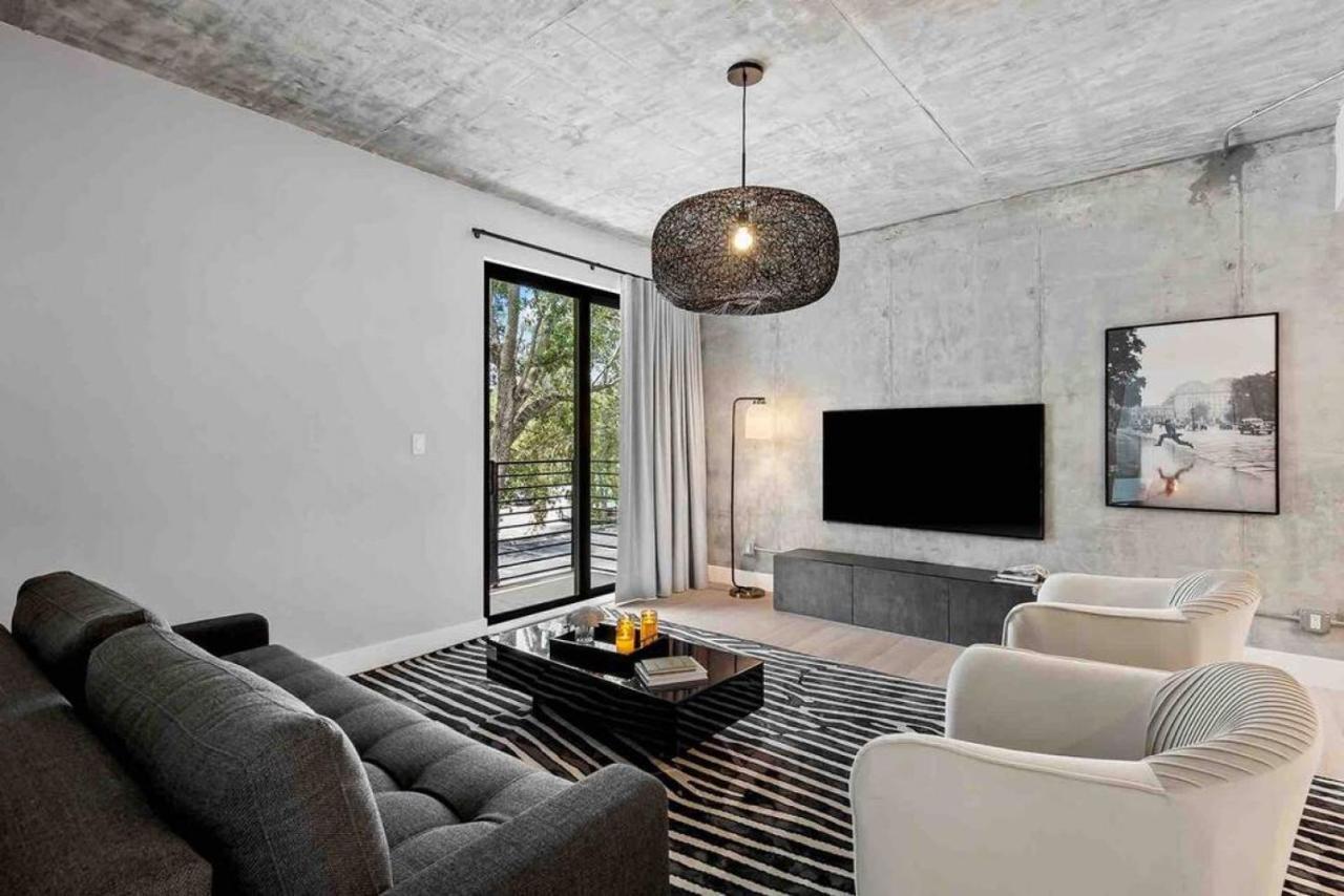 Pretty Rola 204 Upscale Spacious 1b1b W King Bed At Downtown Ft Lauderdale