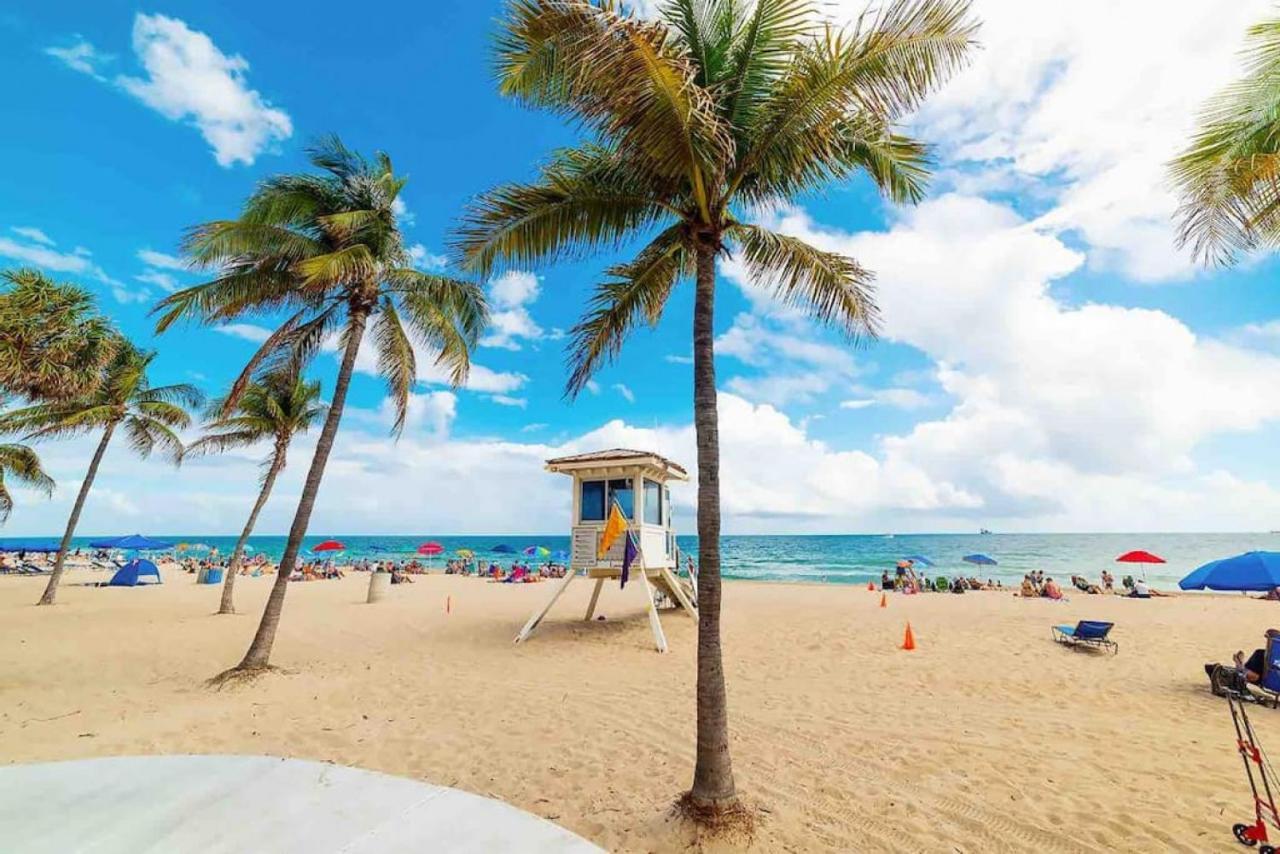 Apartment Pretty Rola 204 Upscale Spacious 1b1b W King Bed At Downtown Ft Lauderdale