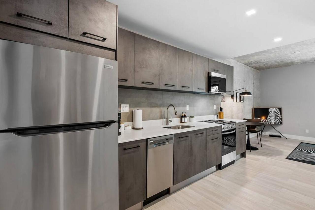 Apartment Pretty Rola 203 Deluxe With King Bed Close To And Downtown