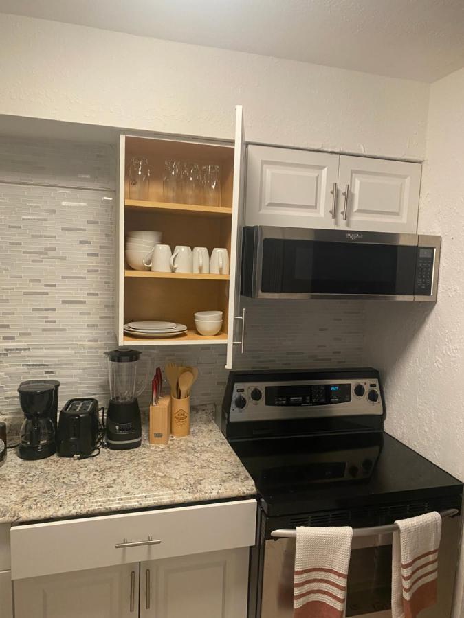 Quiet 2bedroom At Fl
