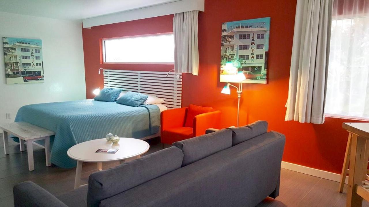 Snooze 2* Fort Lauderdale