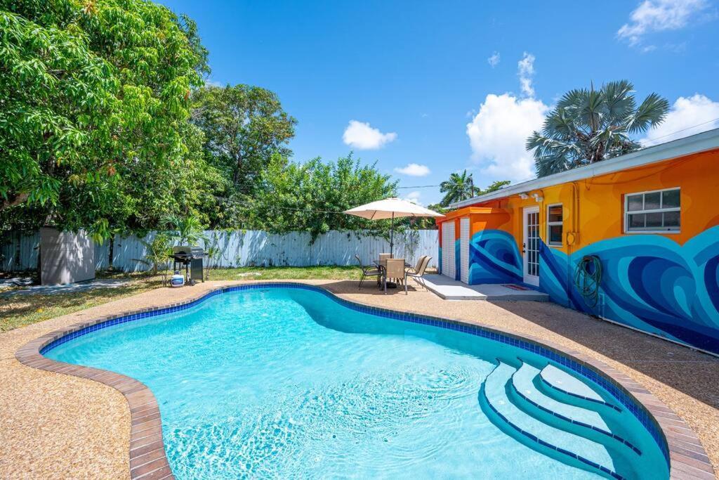 Casa Ola - Surf Themed Pool Home, Near Downtown Holiday home *