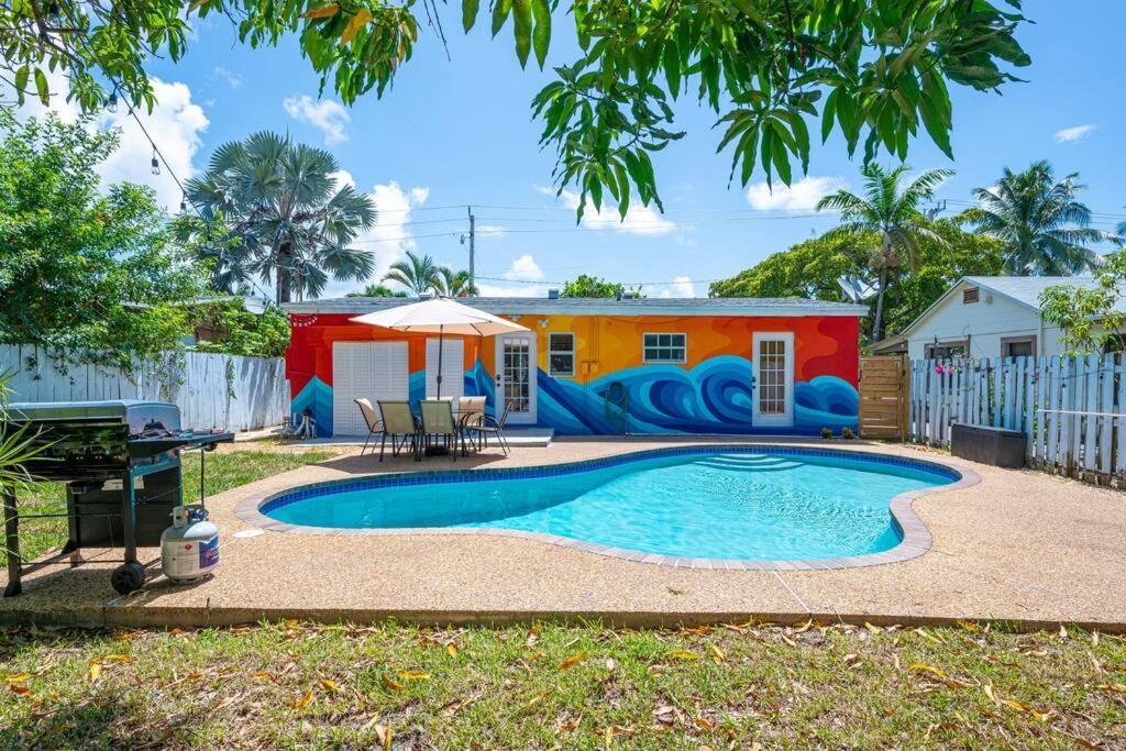 Casa Ola - Surf Themed Pool Home, Near Downtown