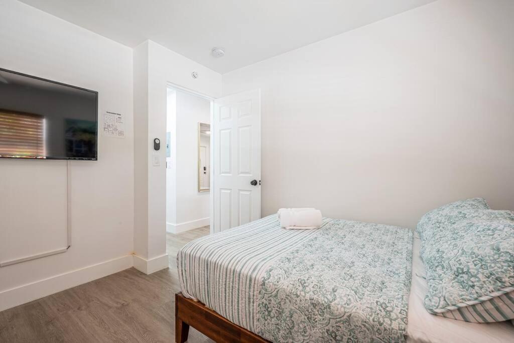 Casa Ola - Surf Themed Pool Home, Near Downtown Holiday home *