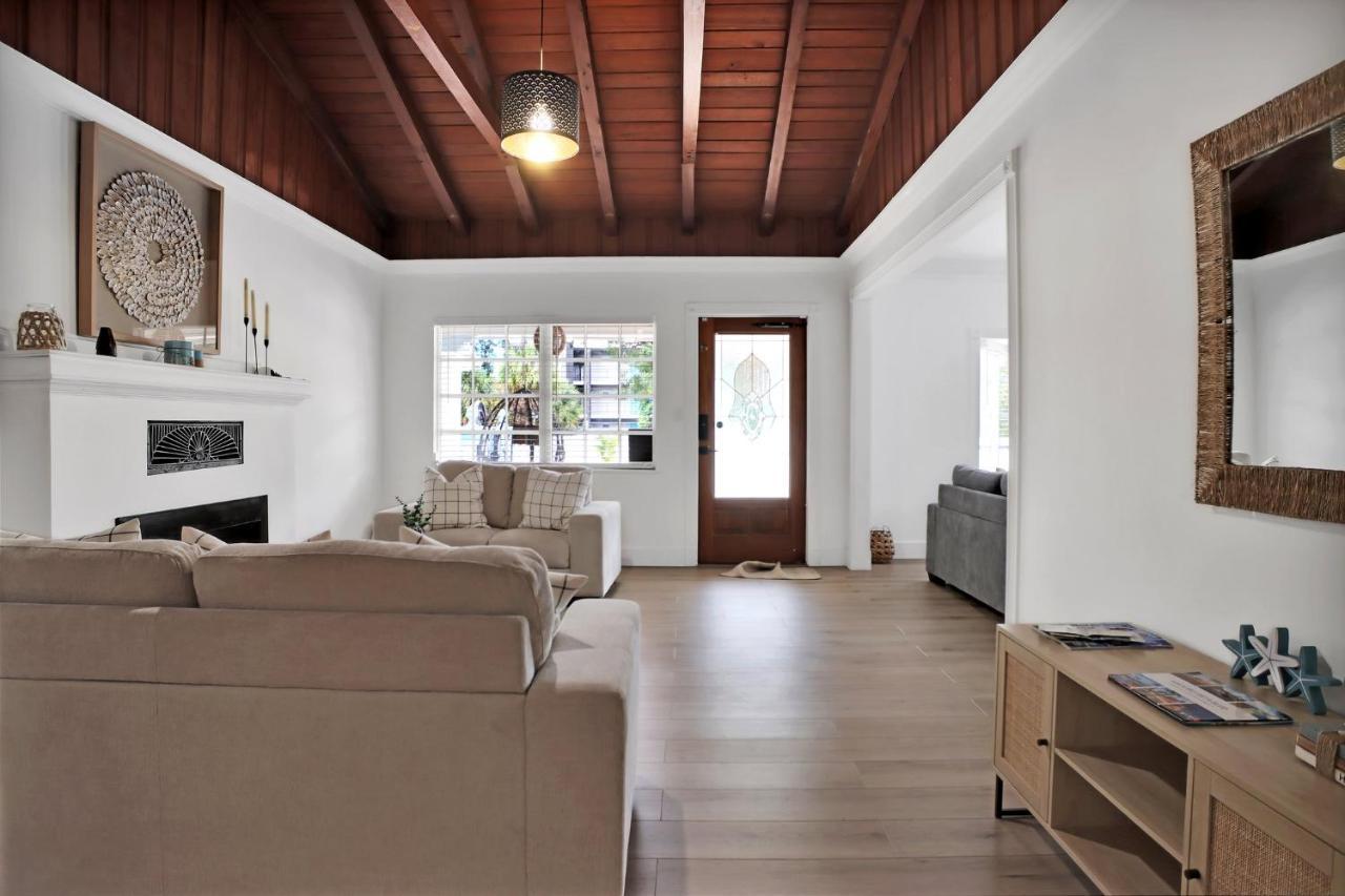 Rio Vista - Massive Olas Compound With Pool & 3 Living Areas With Kitchens Holiday home