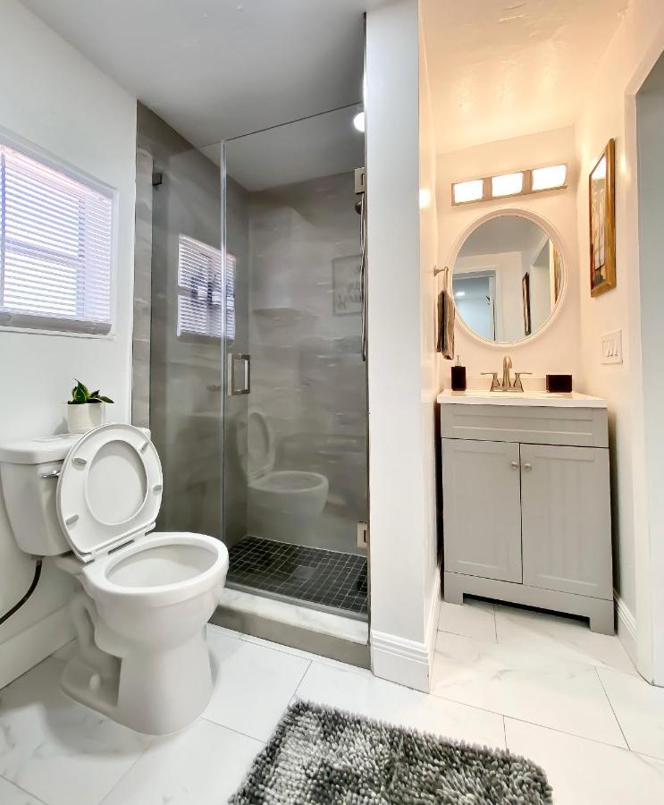 Wilton Manor Oasis Apartment *
