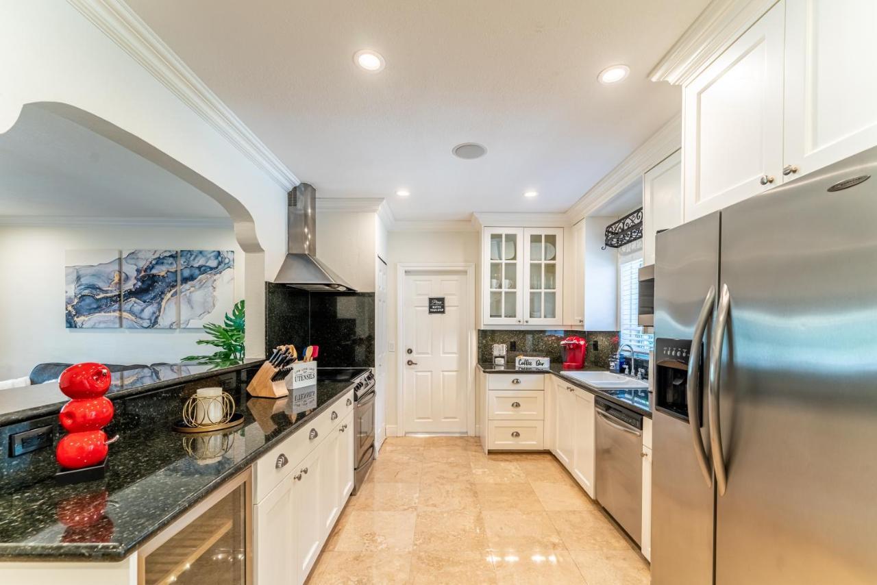 The Garden View 2-bedroom Heated Pool Holiday home Fort Lauderdale