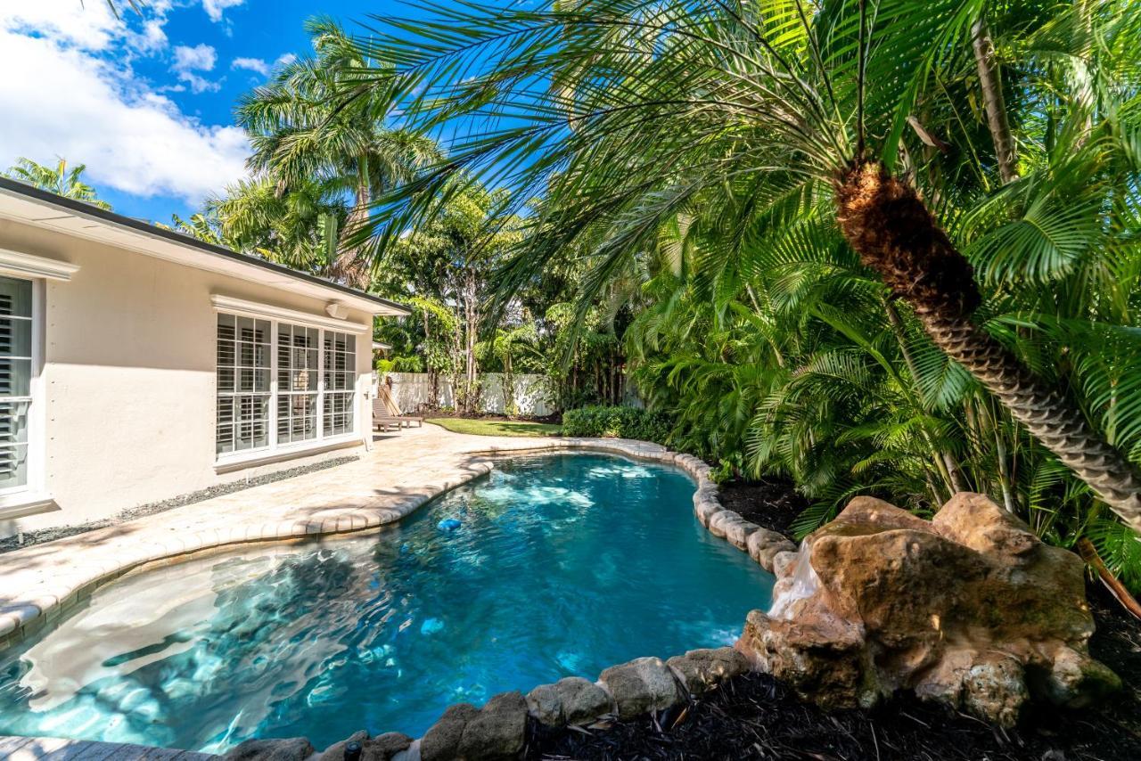 The Garden View 2-bedroom Heated Pool