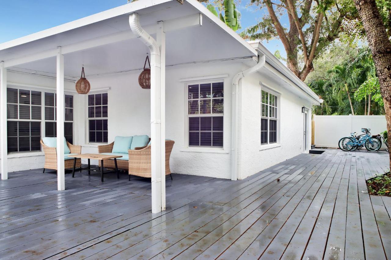 Rio Vista - Massive Olas Compound With Pool & 3 Living Areas With Kitchens Holiday home Fort Lauderdale